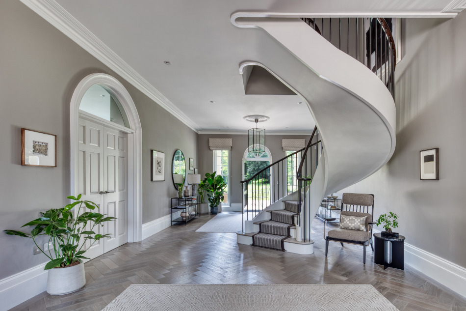 large-hallway-herringbone-floor